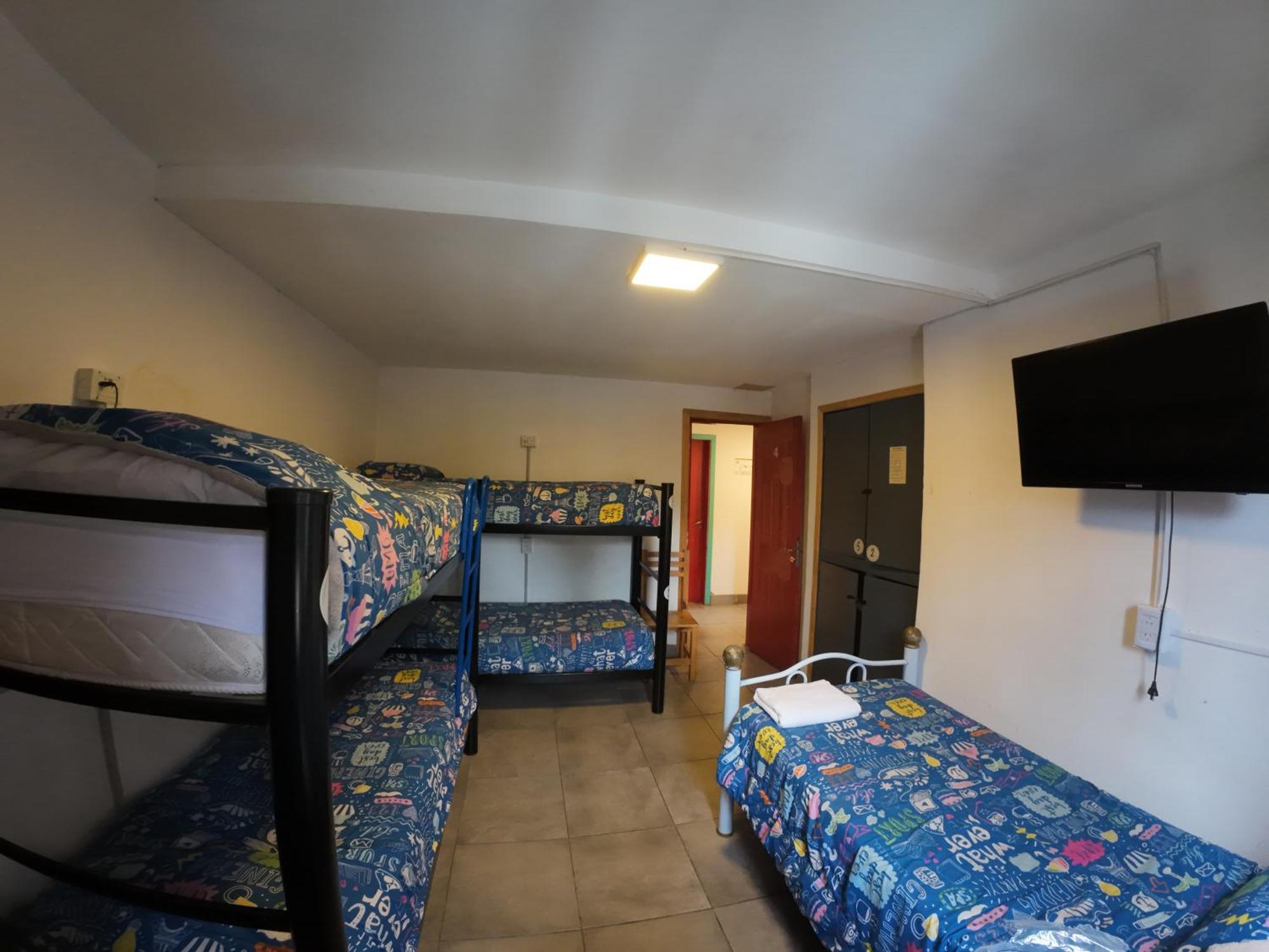 Temiscira Hostel San Carlos de Bariloche Exteriör bild